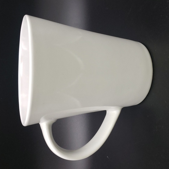 Dr. Seuss Cat in the Hat NWOT 2022 Valentine's Day Mug - Picture 4 of 5